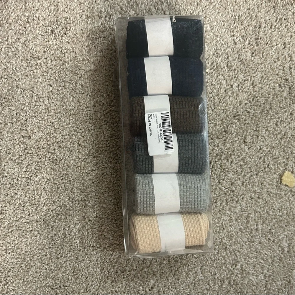 6 Pack of Men’s Dress Socks NWT - Picture 2 of 2